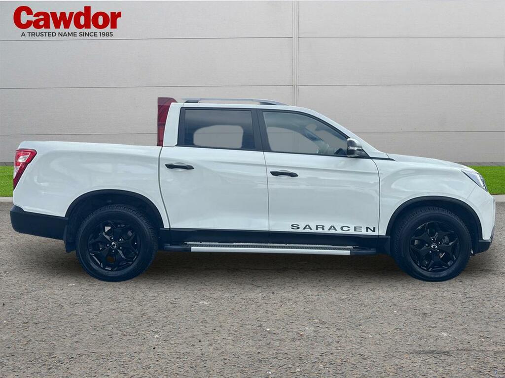 SsangYong Musso Saracen Auto White #2