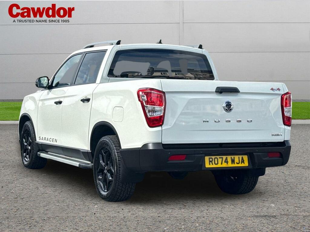 SsangYong Musso Saracen Auto White #5