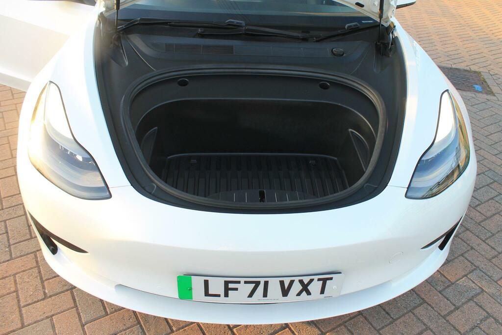 Tesla Model 3 Saloon Blue #49