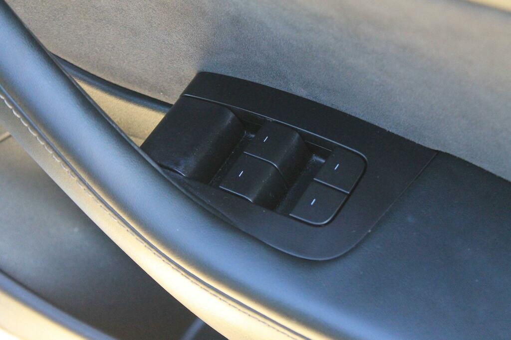 Tesla Model 3 Saloon Blue #46