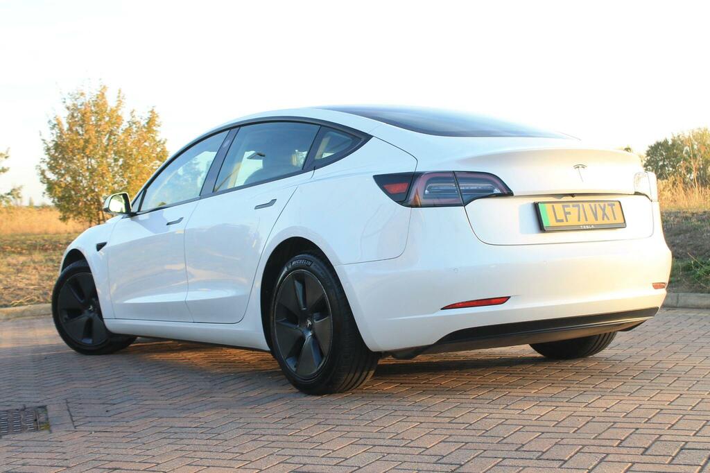 Tesla Model 3 Saloon Blue #8