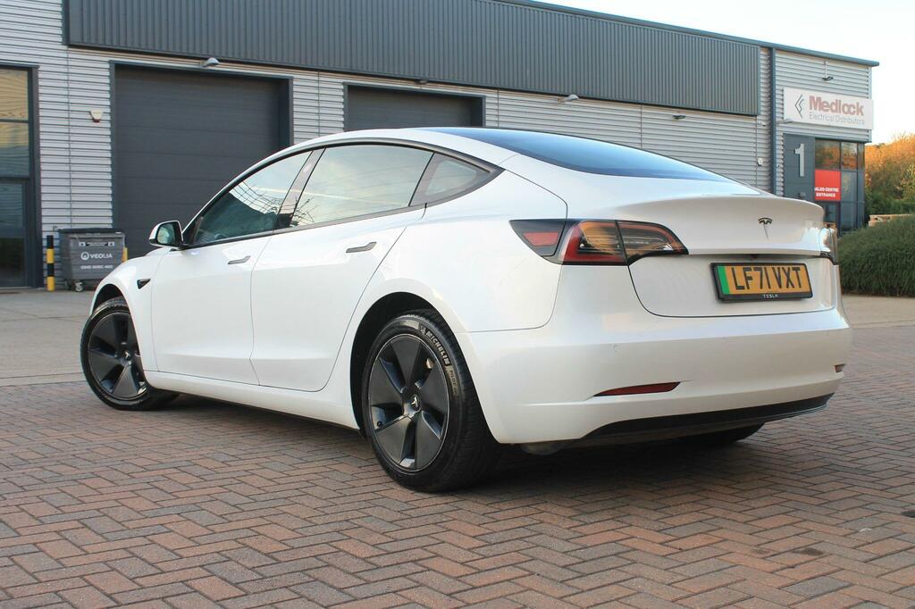 Tesla Model 3 Saloon Blue #35