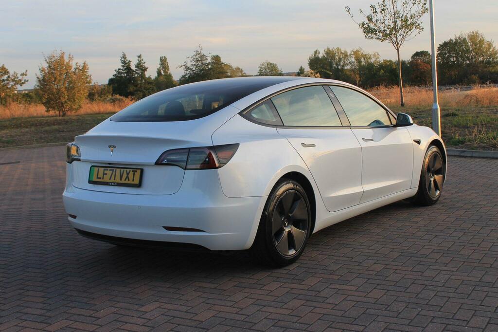 Tesla Model 3 Saloon Blue #41