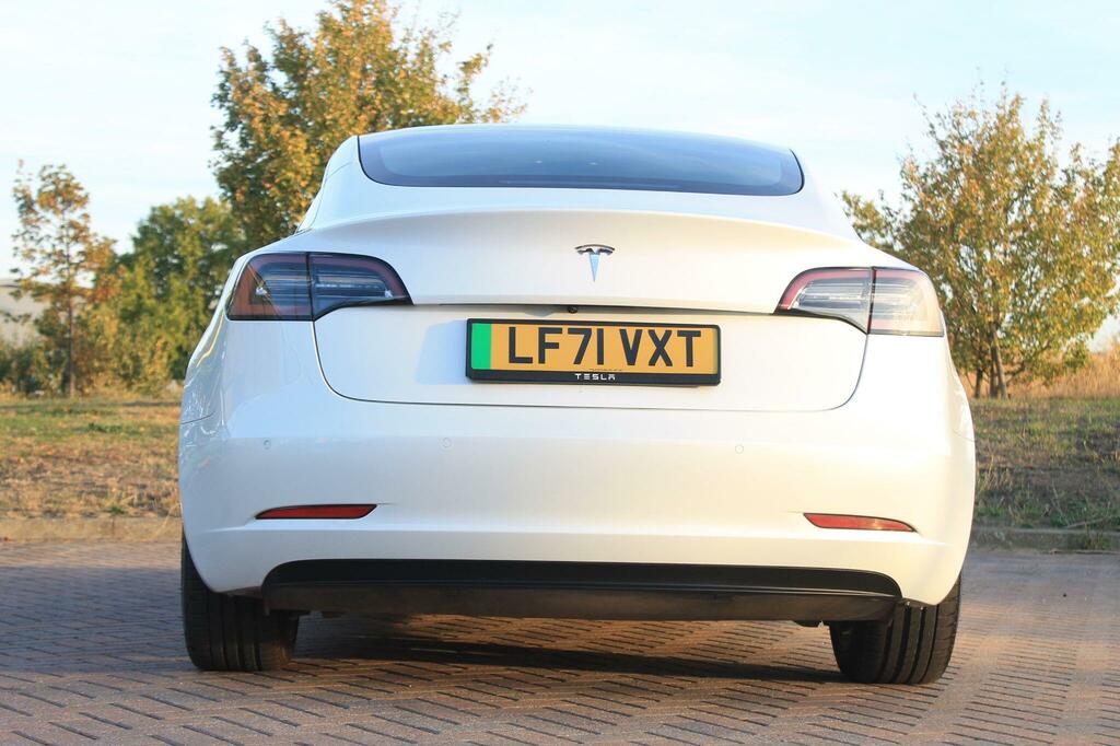 Tesla Model 3 Saloon Blue #38