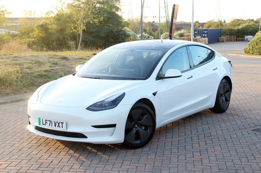 Tesla Model 3 Saloon Blue #7