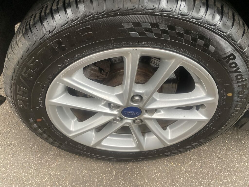 Ford Grand C-Max Grand Zetec Tdci White #8