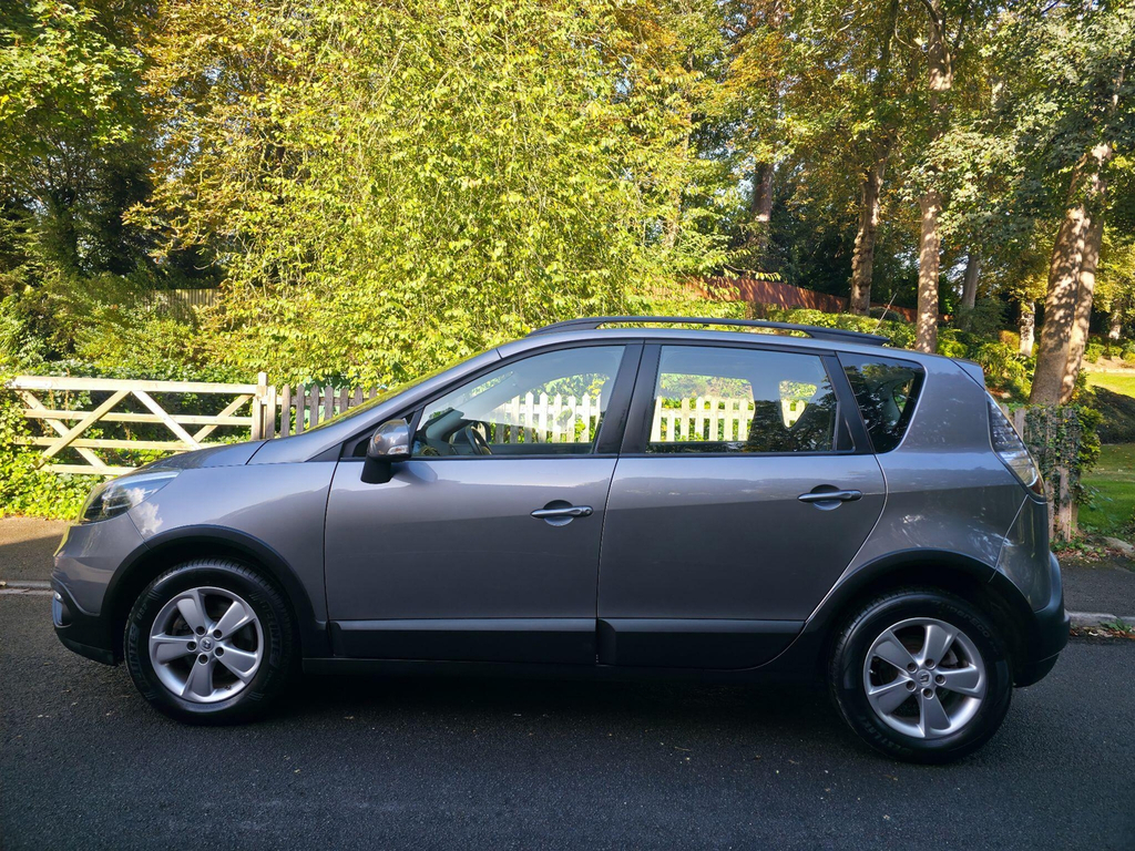 Renault Scenic XMOD 1.5 Dci Dynamique Nav White #8