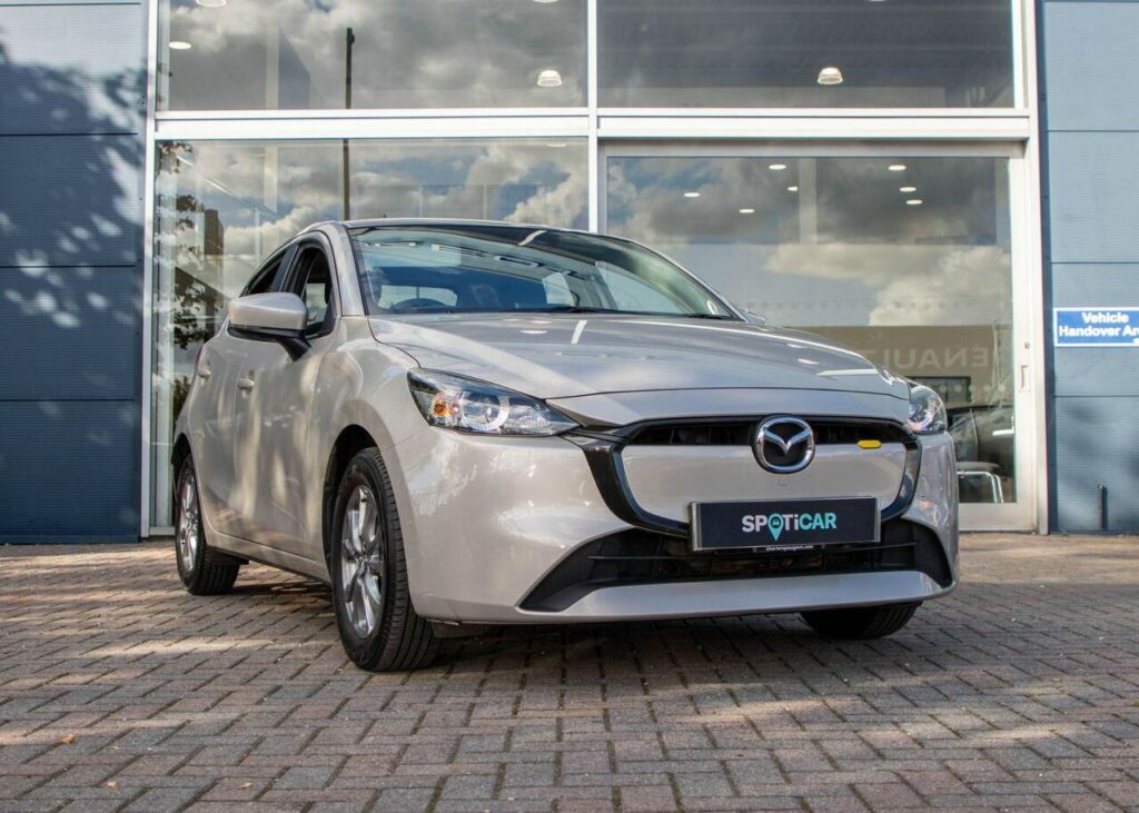 Mazda 2 1.5 E-skyactiv G Mhev Centre-line Euro 6 S S Silver