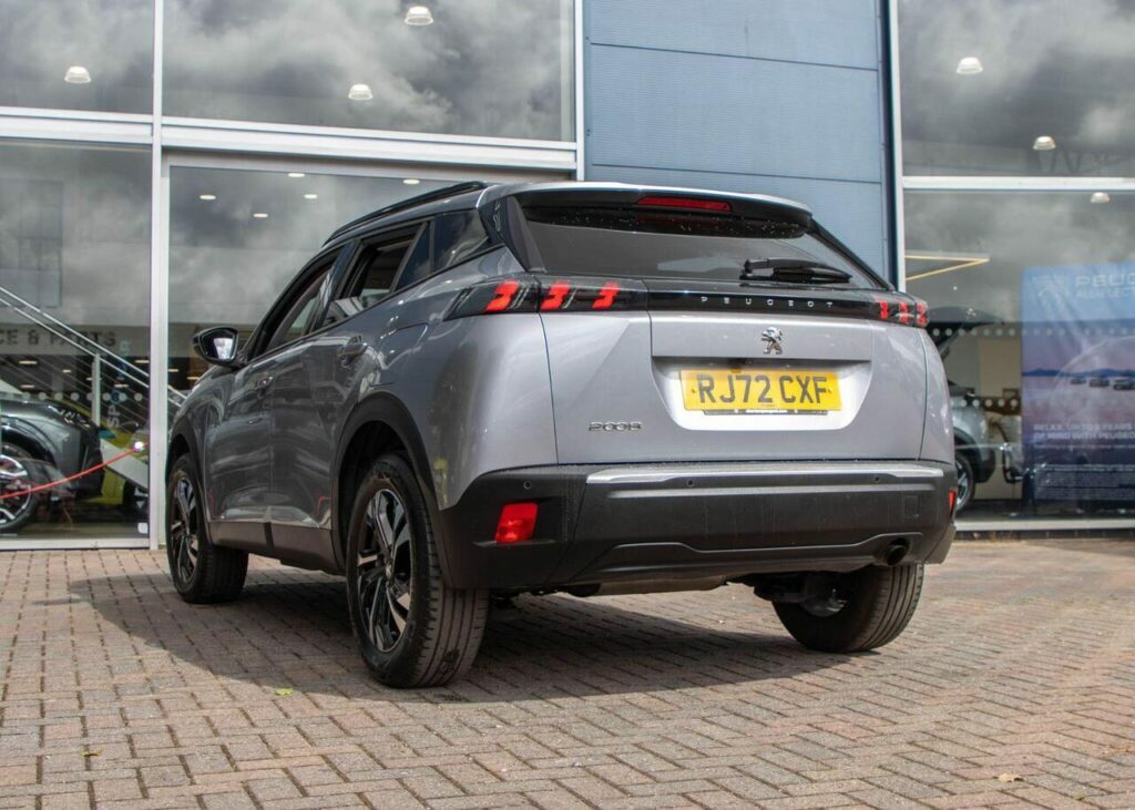 Peugeot 2008 1.2 Puretech Allure Premium Euro 6 S S Grey #3