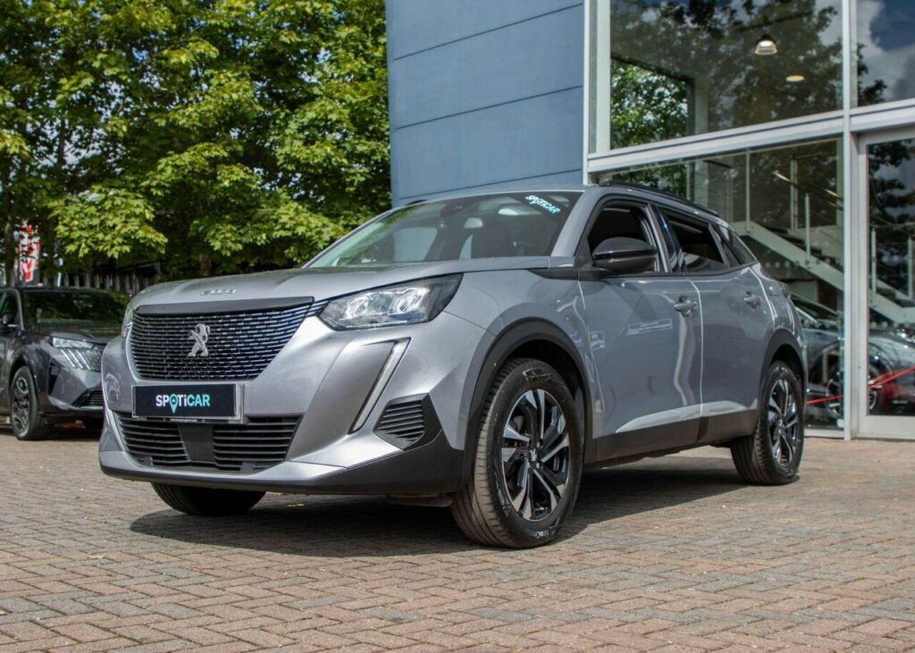 Peugeot 2008 1.2 Puretech Allure Premium Euro 6 S S Grey #2