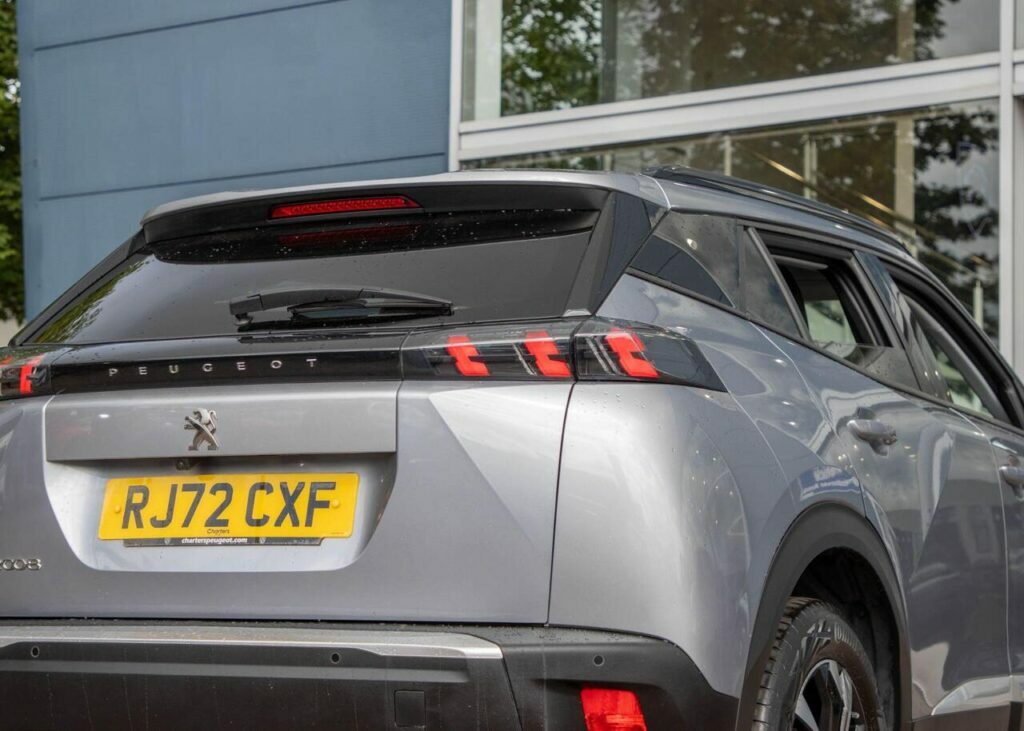 Peugeot 2008 1.2 Puretech Allure Premium Euro 6 S S Grey #4