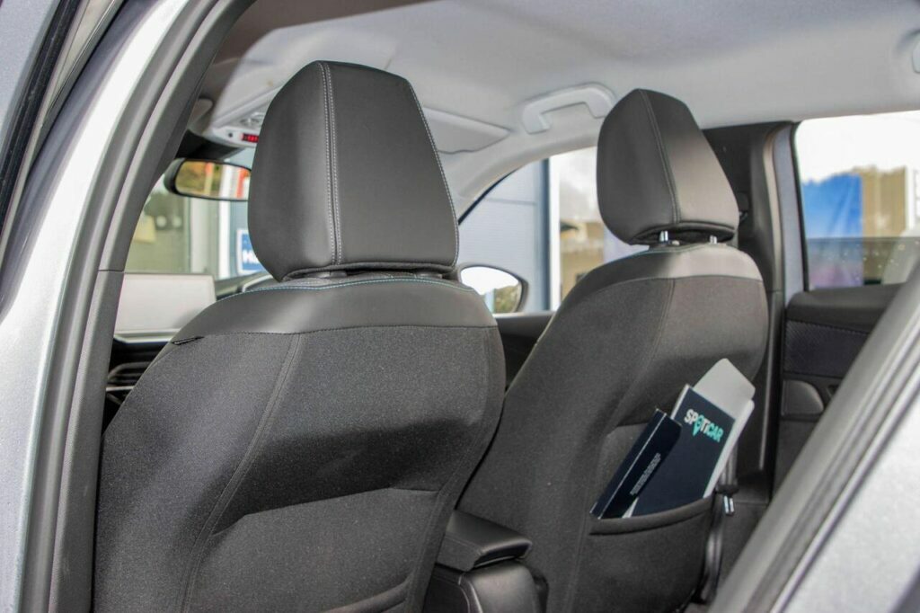 Peugeot 2008 1.2 Puretech Allure Premium Red #22