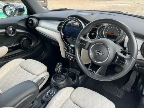Mini Convertible 1.5 Cooper Exclusive Grey #4