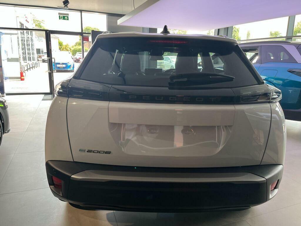 Peugeot e-2008 54Kwh Allure 7Kw Charger White #5