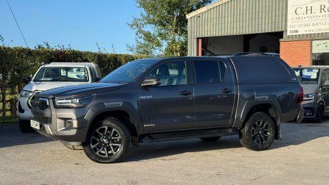Toyota HILUX 2.8 Hi-luxury Invincible Grey #5