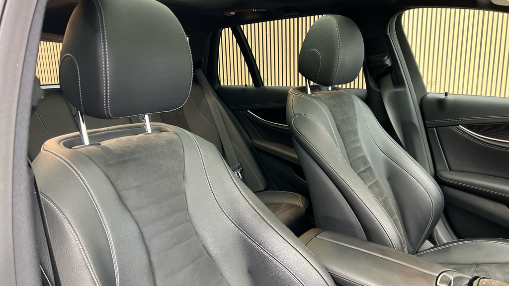 Mercedes-Benz E Class E300de 2.0 13.5Kwh 306 Bhp Amg Line Premium Vq Blue #25