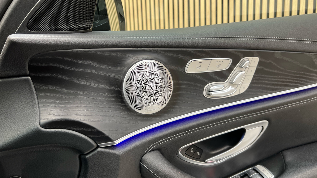 Mercedes-Benz E Class E300de 2.0 13.5Kwh 306 Bhp Amg Line Premium Vq Blue #44