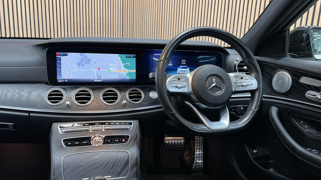 Mercedes-Benz E Class E300de 2.0 13.5Kwh 306 Bhp Amg Line Premium Vq Blue #41