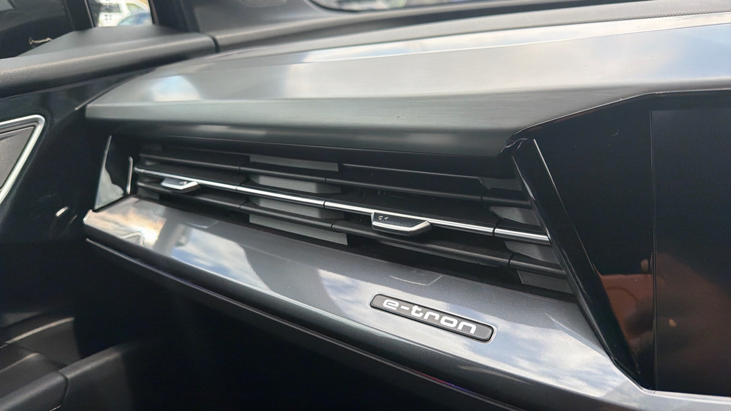 Audi Q4 E Tron Q4 Sport 55 E-tron Quattro 25000 Kw Black #26