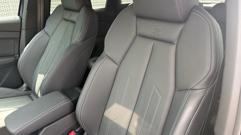 Audi Q4 E Tron Q4 Sport 55 E-tron Quattro 25000 Kw Black #27