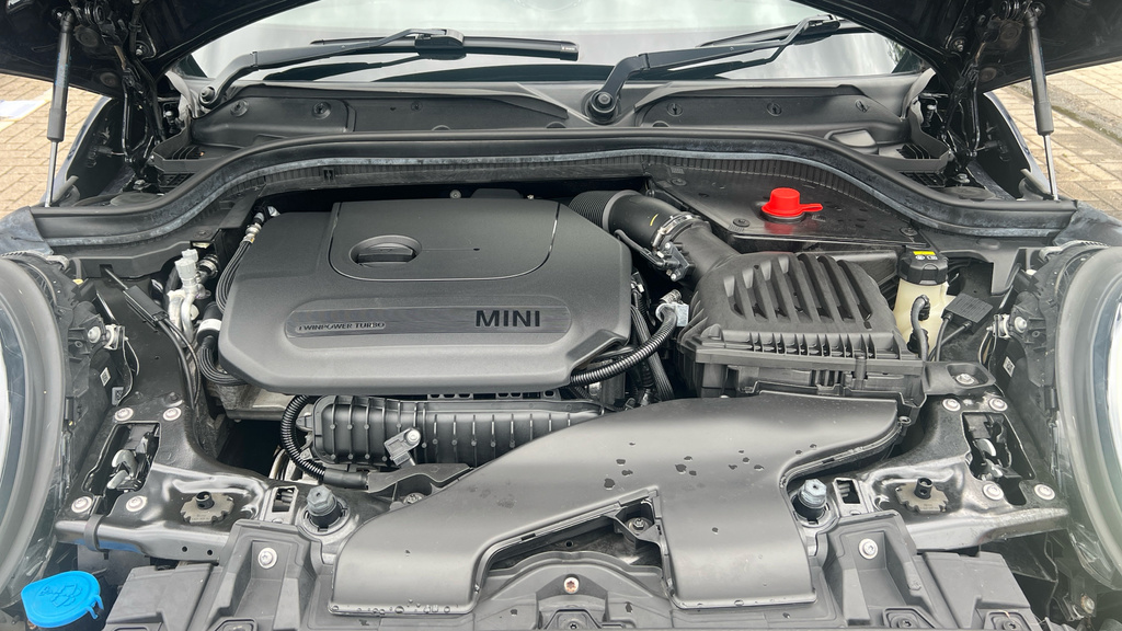 Mini Convertible Cooper S Sport White #16