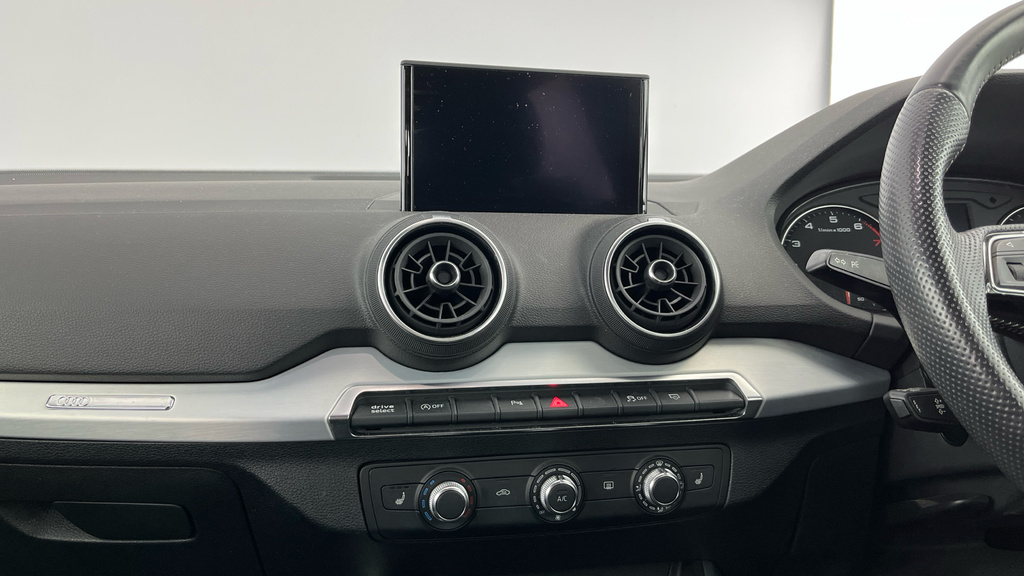 Audi Q2 1.0 Tfsi Sport 2019 Red #16
