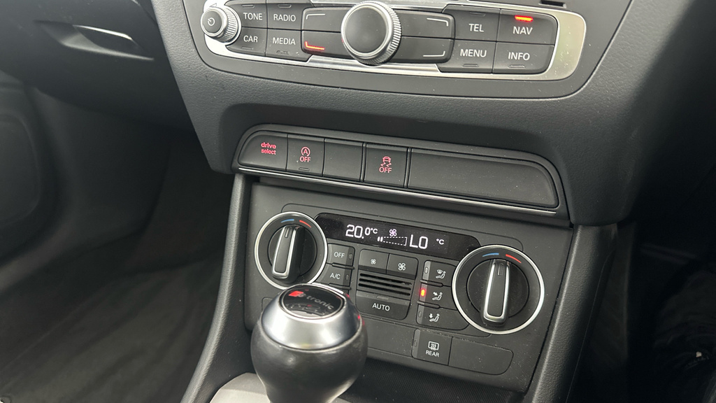 Audi Q3 S Line Edition 1.4 Tfsi Cylinder On Demand 150 Ps #17