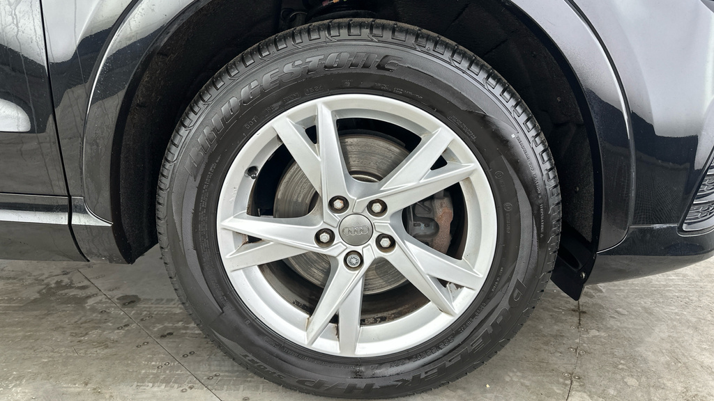 Audi Q3 S Line Edition 1.4 Tfsi Cylinder On Demand 150 Ps #25
