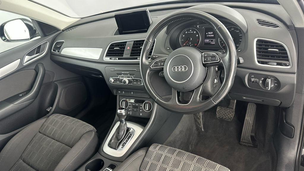 Audi Q3 S Line Edition 1.4 Tfsi Cylinder On Demand 150 Ps #9