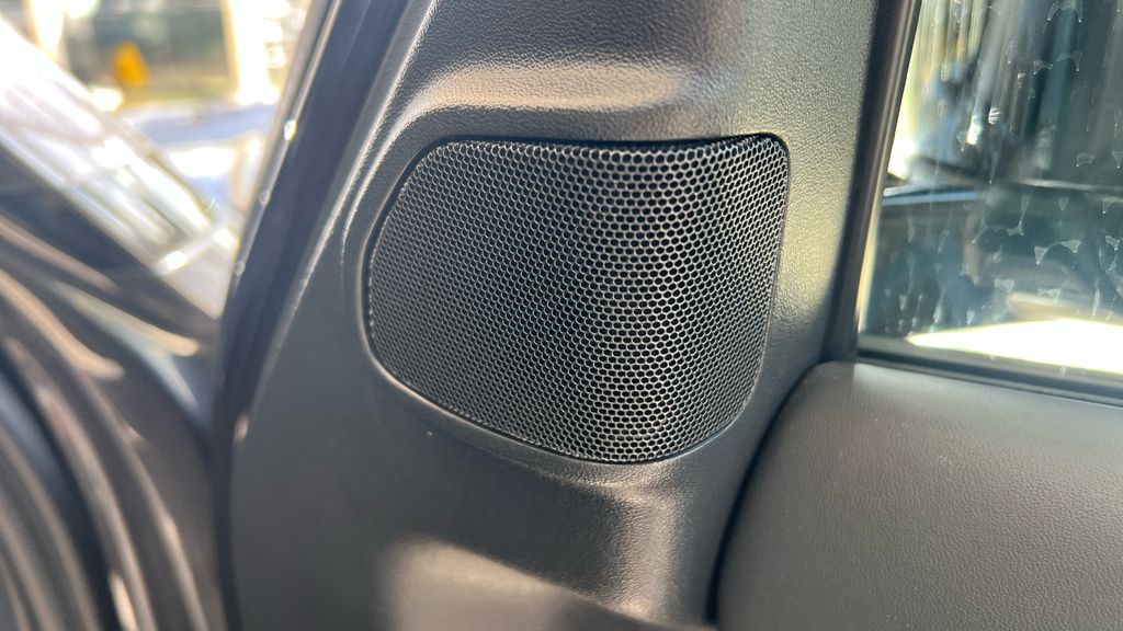 Land Rover Defender 3.0 D250 Hard Top S Blue #65