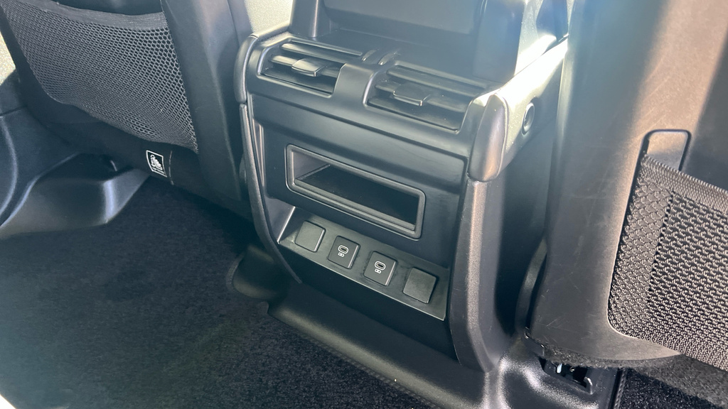 Land Rover Defender 3.0 D250 Hard Top S Blue #27