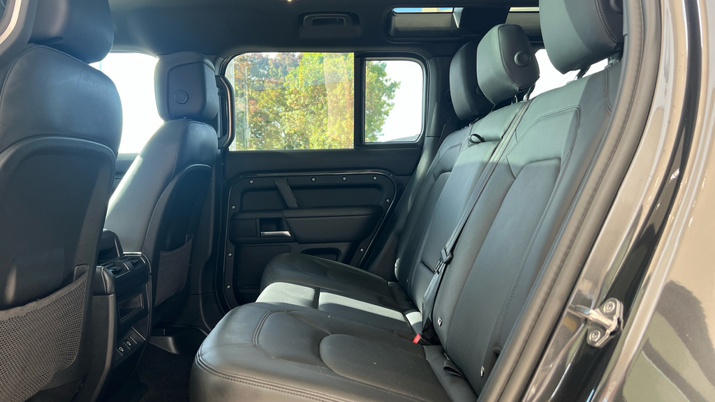 Land Rover Defender 3.0 D250 Hard Top S Blue #13
