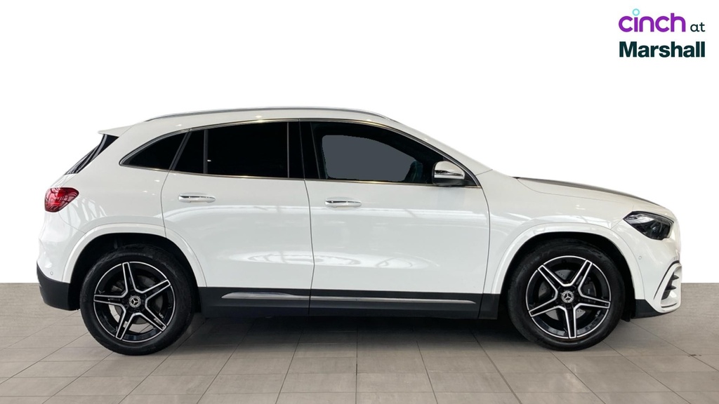 Mercedes-Benz GLA Class Gla 220D 4Matic Amg Line Premium Plus Black #2
