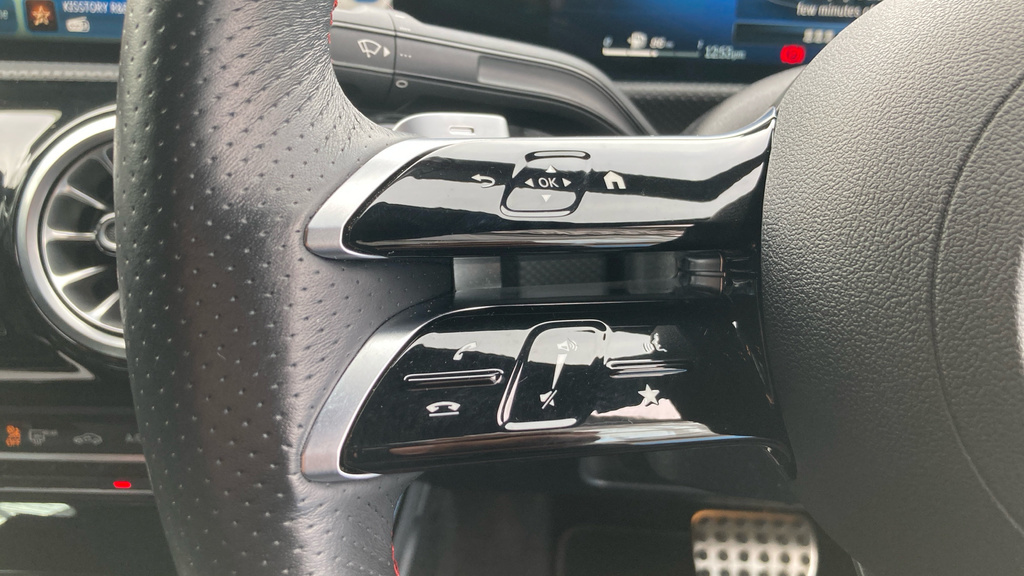 Mercedes-Benz CLA Class Cla 180 Amg Ln Executve M Grey #31