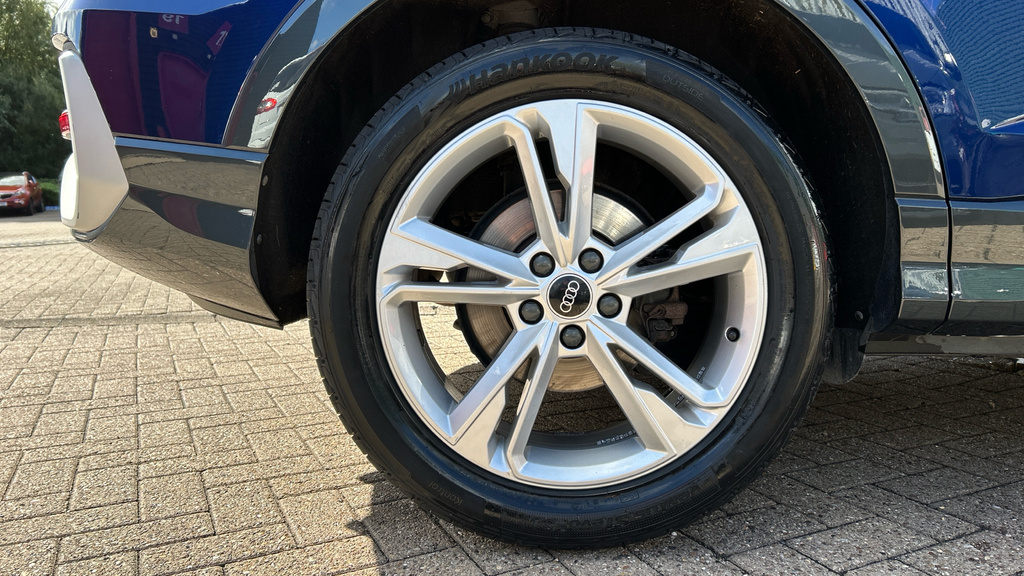 Audi Q3 35 Tfsi Black Edition S Tronic Cs Pack White #23