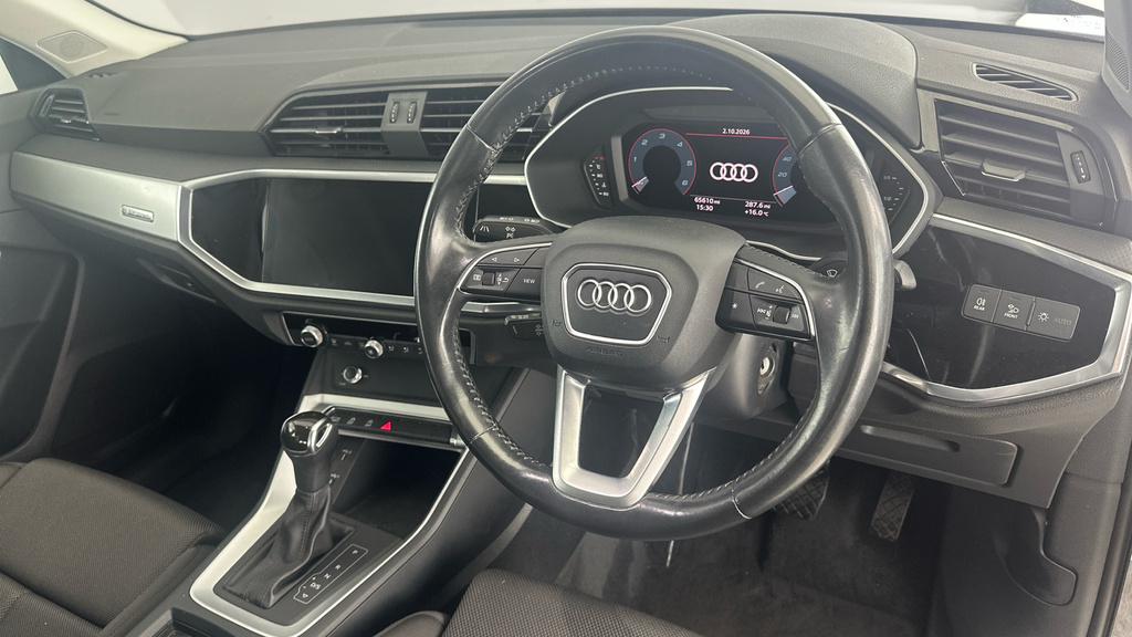Audi Q3 1.5L S Line Grey #9