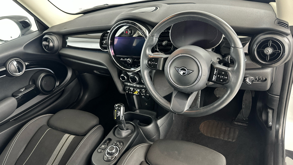 Mini Hatch 1.5 Cooper Exclusive Premium Plus 2023 White #9