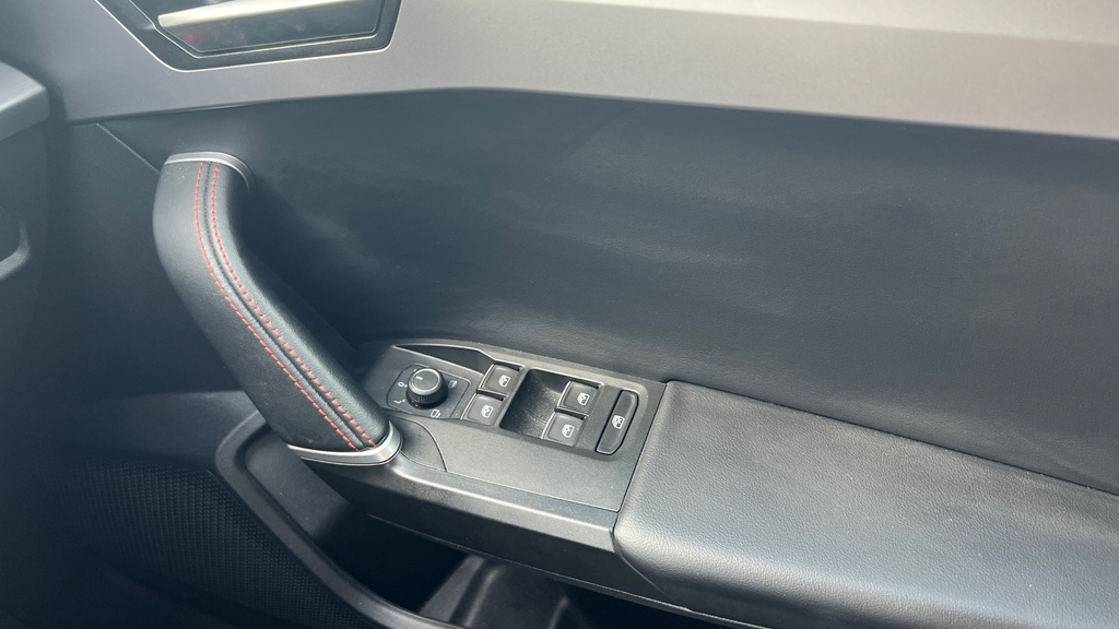 Seat Leon Se Black #31