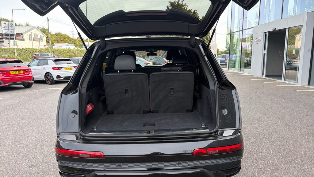 Audi Q7 55 Tfsi Quattro Black Edition Tiptronic Black #18