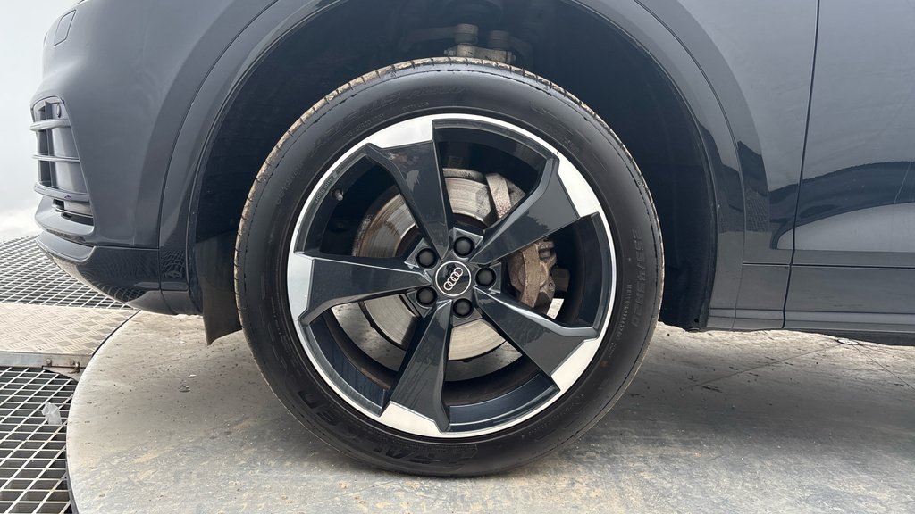 Audi Q5 Suv Grey #31