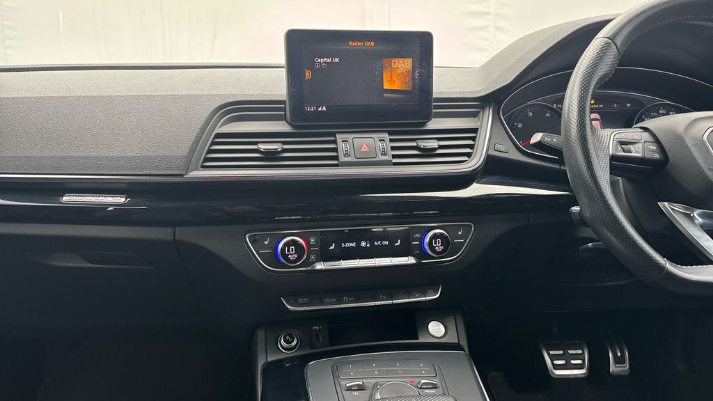 Audi Q5 Suv Grey #24