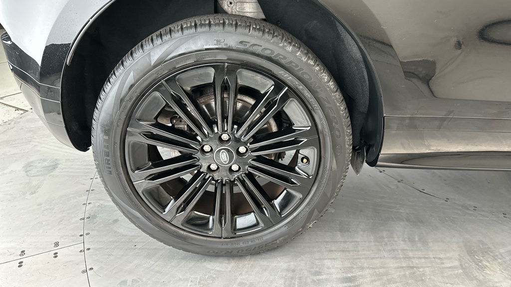Land Rover Range Rover Evoque P300e Autobiography #25