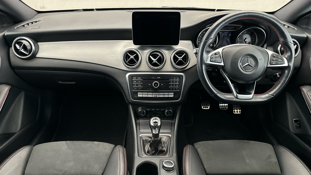 Mercedes-Benz CLA Class Cla 200 Amg Line Night Edition Black #15