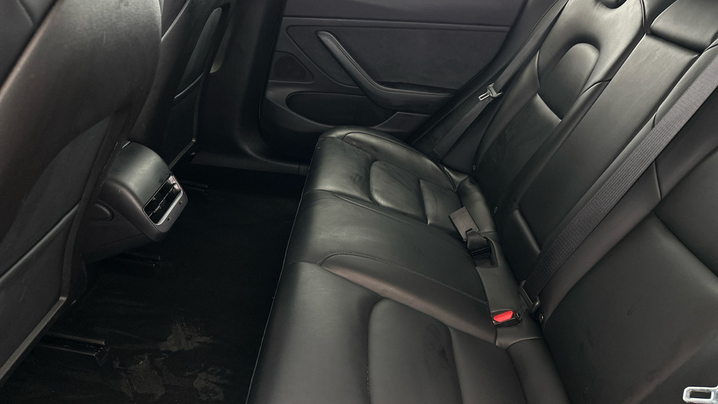 Tesla Model 3 Range Plus Saloon Black #21