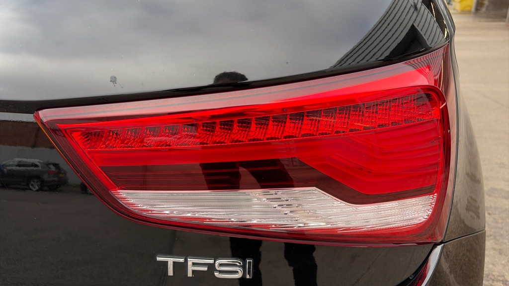 Audi A1 1.4 Tfsi Cod S Line Hatchback S Tronic #37