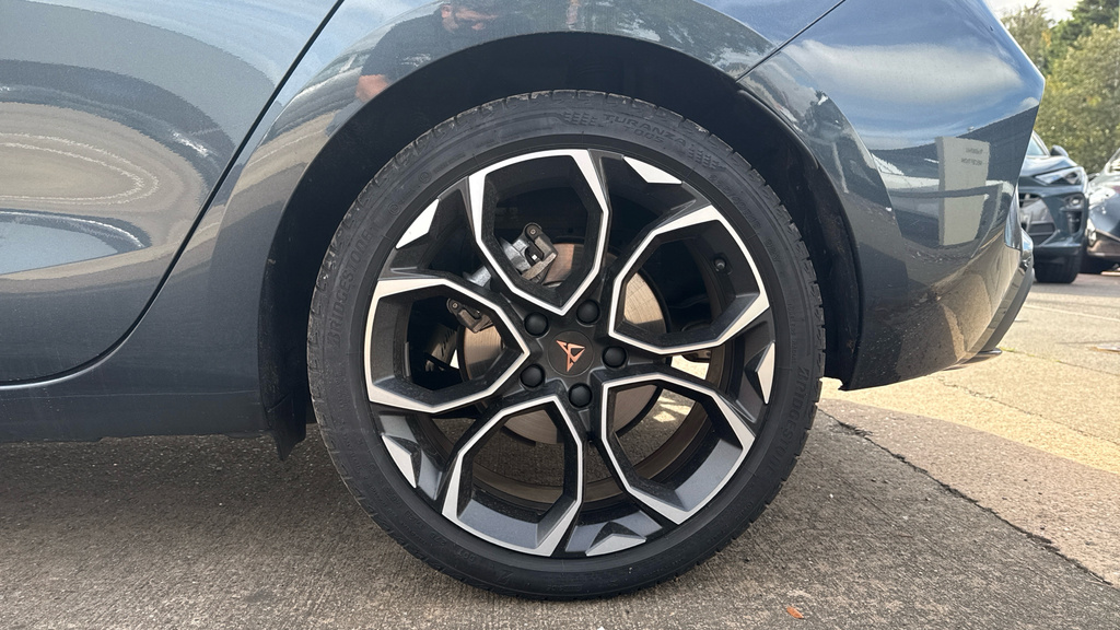 Cupra Leon 2.0 Tsi 300 Vz3 Dsg Grey #20