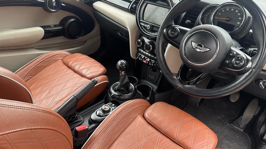 Mini Convertible 1.5L Cooper Blue #9
