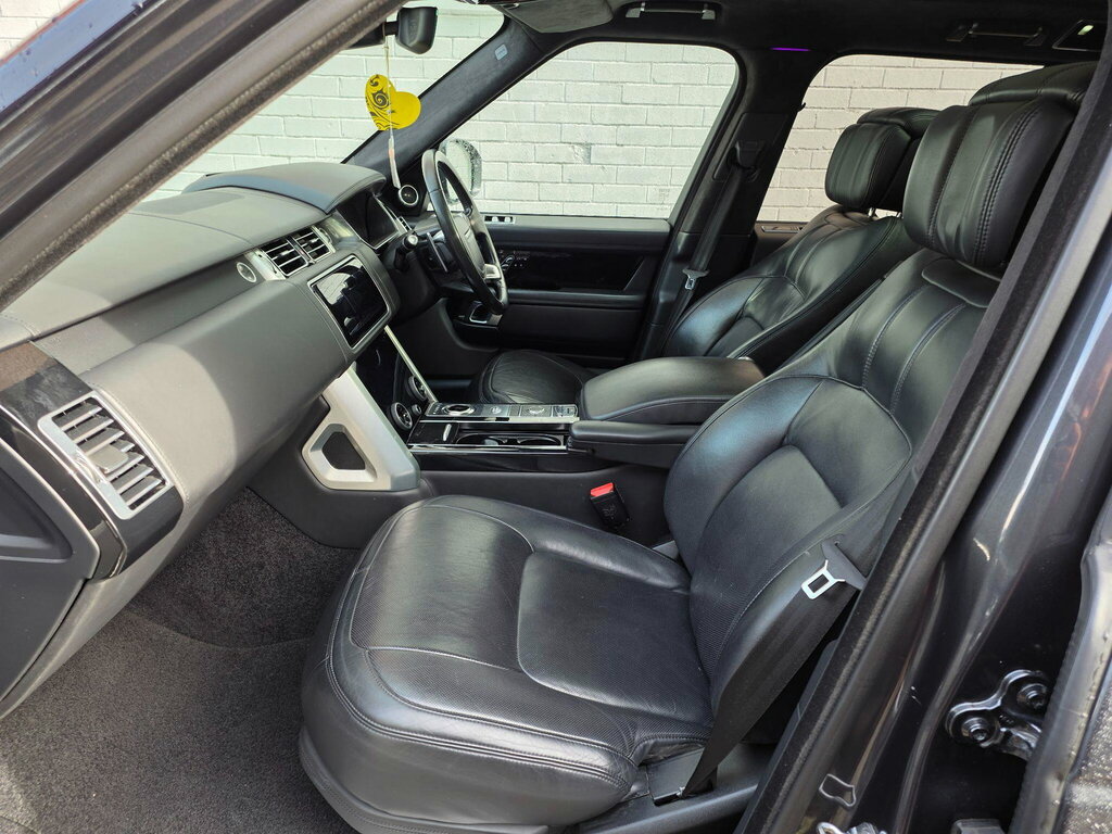 Land Rover Range Rover 4.4 Sdv8 Vogue Se 340 Bhp Black #37