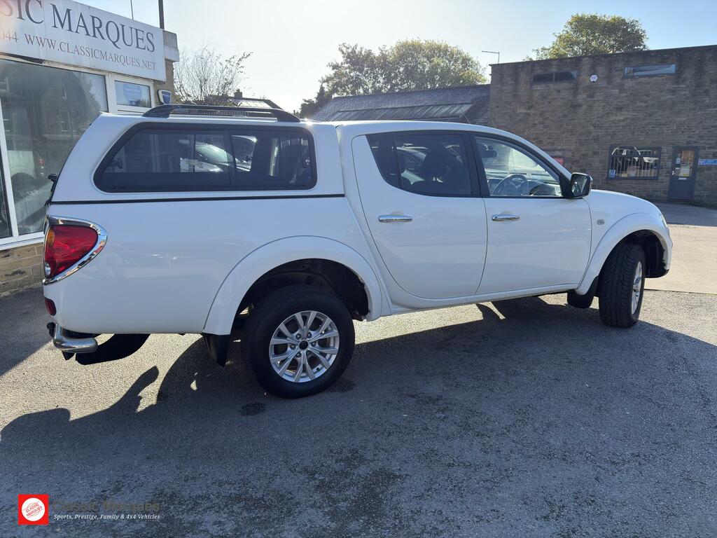 Mitsubishi L200 Barbarian White #3