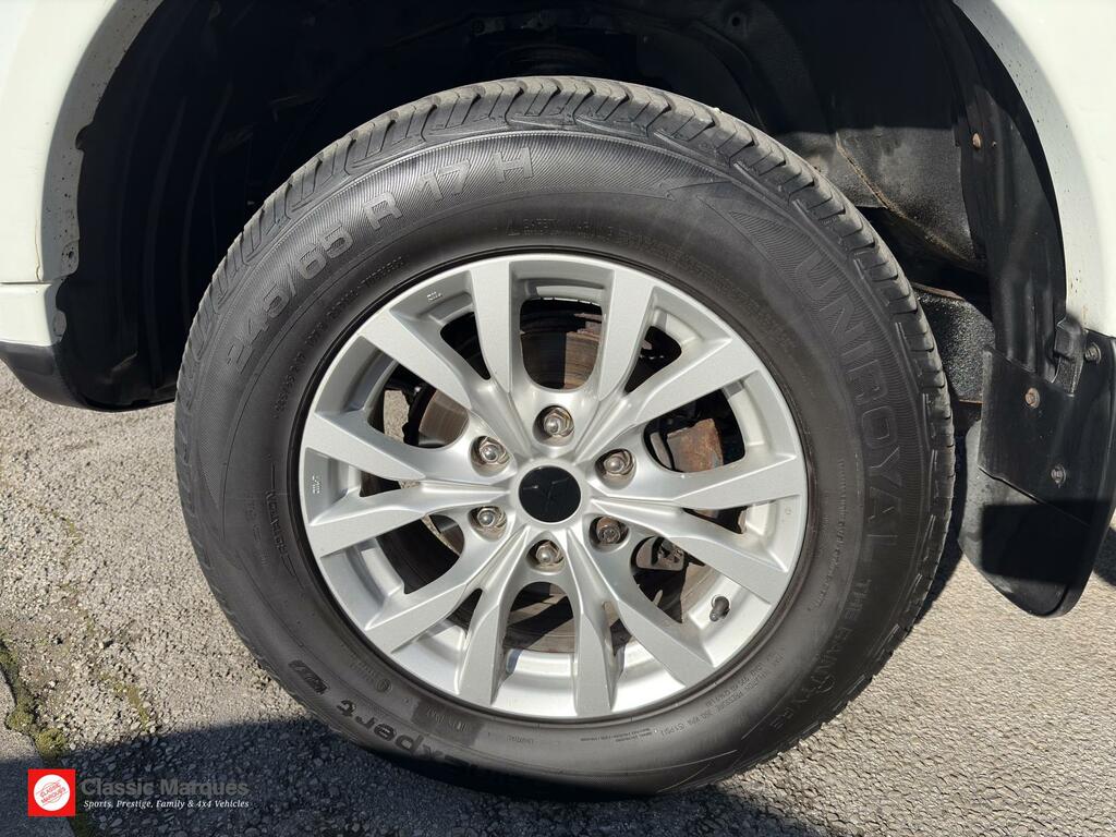 Mitsubishi L200 Di-d 4X4 Challenger No Grey #42